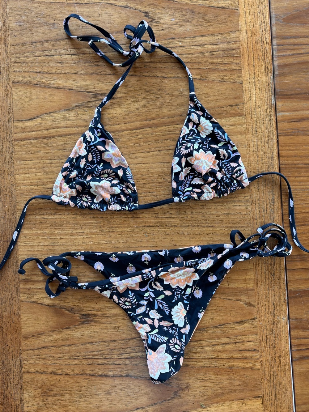 Reversible billabong bikini size XS